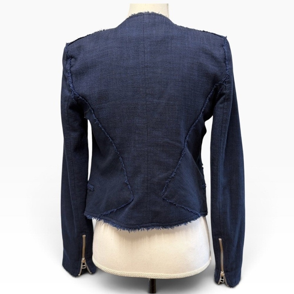 Veronica Beard Blazer Jacket Navy Blue Multi-Zip Raw Edge Moto Size 0 ‎
SBT127 - Picture 2 of 11